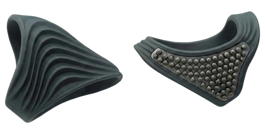 Front and back product views of Aura without hands