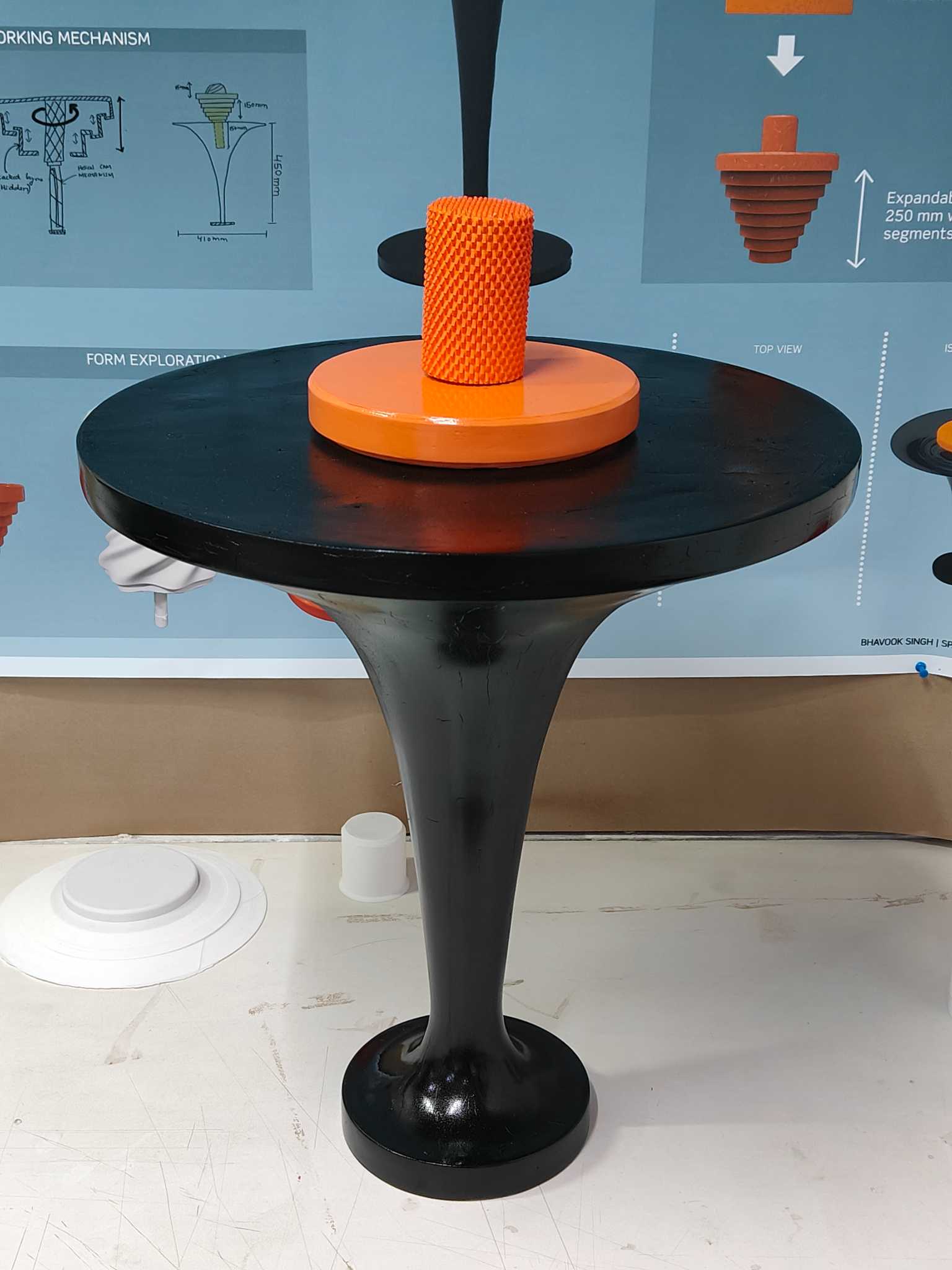 Close view of the full-scale Eclipse table model during the jury presentation